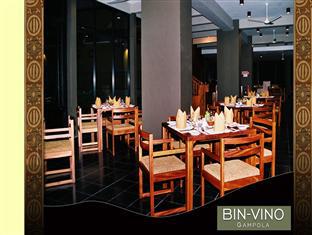 Отель Bin Vino Doluwa Экстерьер фото